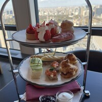ザ タヴァン グリル＆ラウンジ - 