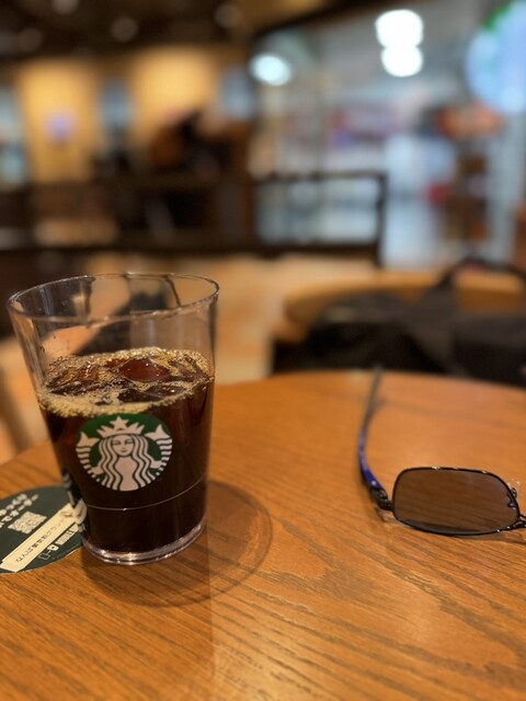 Starbucks Coffee Nanba Midosuji Grandobiru Ten