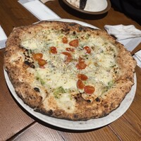 ピッツェリア&トラットリア ゴンゾ 目黒店 - ◎ チチニエッリビアンカ　1,880円