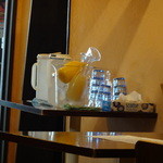 JAH - オレンジジュース・グレープフルーツジュース・水はセルフサービス（2014/06）