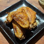 人情味酒場　えんぎ屋 - 手羽先❤️
      これは病みつき❤️