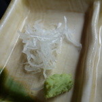 綺麗に切られていますが、本人が切られたかは不明～