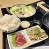 博多もつ鍋おおやま - 【もつ鍋御膳】
・もつ鍋みそ味
・ゆず大根
・馬刺し
・柔らか牛すもつ
・ご飯(大盛り)

＋・柔らかすもつ追加80g(２人で40gずつ)