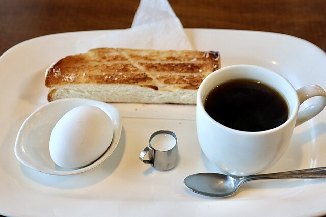 MOMO （モモ） - 堀田（名古屋市営）/喫茶店 | 食べログ