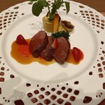 ラビスタ - 蝦夷鹿のロースト 苺ソース