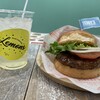 テディーズ ビガー バーガー 横浜みなとみらいワールドポーターズ店