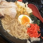 麺屋 伍利羅 - すりごま　胡椒　紅生姜で味変