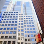 シャンティ - "十二社(じゅうにそう)通り"に出れば、行列カレー店の"きんもち"。