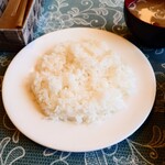 シャンティ - お皿にくっつかない、見事な"炊き"と"蒸らし"のライス。