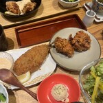 博多もつ鍋 やまや - ・熟成鶏の唐揚げ めんたい風味
・アジフライ
・ポテトサラダ