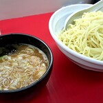 ゆたか屋 - マイルドな魚介系スープ