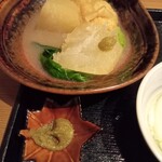 和牛とおでん 六重亭 - 柚子胡椒を付けて