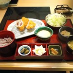 かつ乃 - 十穀とろろと二種のカツ膳