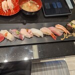 廻る富山湾 すし玉 富山掛尾本店 - 