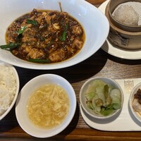 正宗広東私房菜サワダ 梅田エスト店 -  正宗広東私房菜サワダ 梅田エスト店 -