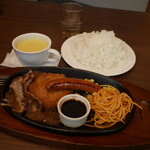 ステーキ宮 - 宮ランチ979円+フランク