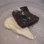 OGINO organic Restaurant - 半生チョコのテリーヌ　生クリーム添え