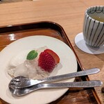 料理や まつもとけんじ - ⑪「自家製パンナコッタ、 レモンジュレと苺添え」