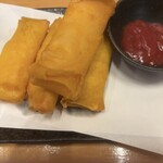 ゆんたく酒場 八重山 - チーズ春巻   600円