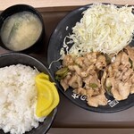 伝説のすた丼屋 - 