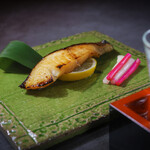 地酒炭焼肴や - 