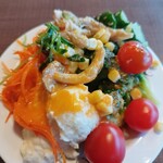 フォルクス - サラダバーでガッツリ笑