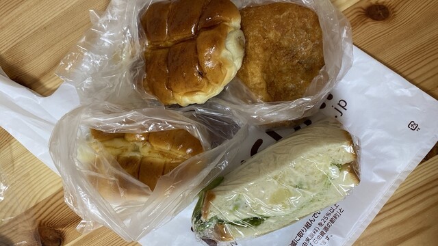 どんぐり 2025年収穫】帽子付きどんぐり（アベマキ大） 15個 | iichi 日々の