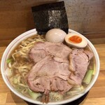 中華そば 葉山 - 「チャーシュー一枚 中華そば 竝 味附け卵1個 海苔1枚 180g」（1,400圓）
                                「大盛（＋100g）」（150圓）。