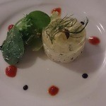 フランス料理店 ア・プ・プレ - マスカルポーネと夏野菜のタルタル　トマトのじゅれのっけ