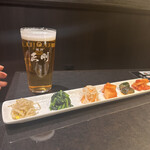 銀座焼肉 seigou - キムチとナムルの盛り合わせ