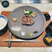 ニュー松坂 西中洲店 - 