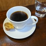 キッチン ブルー グローブ - ホットコーヒーのアップ