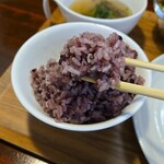 キッチン ブルー グローブ - モチモチな黒米