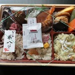 おこわ米八 - 料理写真:米八幕の内弁当1,279円