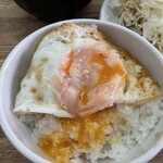 キッチン グラン - 目玉焼きはオンザライスで