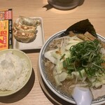 丸源ラーメン - 