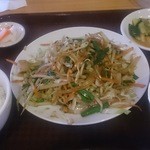 中国菜館天然坊 - 肉野菜炒め定食