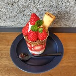 ZACK'S BAKE - 草莓聖代