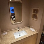 湯元 湧駒荘 - 広くて綺麗な洗面スペースです