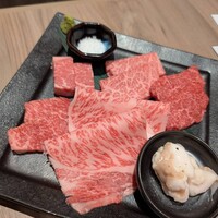 近江うし焼肉 にくTATSU 渋谷店 - 