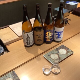 新潟・佐渡の厳選地酒と豊富なワイン◆お鮨と共に至福のひととき