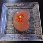 Kayuu Akanean - 梅ゼリー・梅ほのかは，梅酒を効かせ，梅肉と金箔を中に鏤める