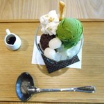茶寮つぼ市製茶本舗 - 抹茶パフェ　黒蜜添え
