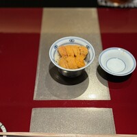 野嵯和 - ウニ寿司。器かわいい。シャネルかと思った