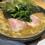 ツバメ ラーメン ユウキ - 家系ラーメン大盛950円