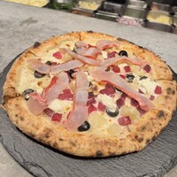 800°DEGREES ARTISAN PIZZERIA - 
