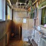 安楽温泉 鶴乃湯 - うたせ湯