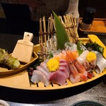 新潟肉と海鮮・50種の地酒 つるまる - 