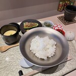 博多親子丼 うま中 - 