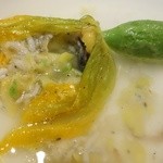 ウシマル - ズッキーニの花とシラス